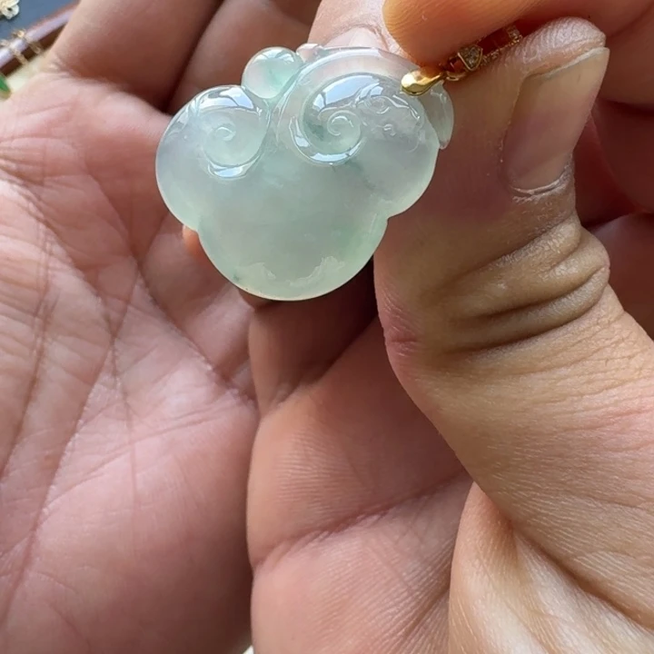 翡翠吊坠(不含链)18K金镶嵌壹***