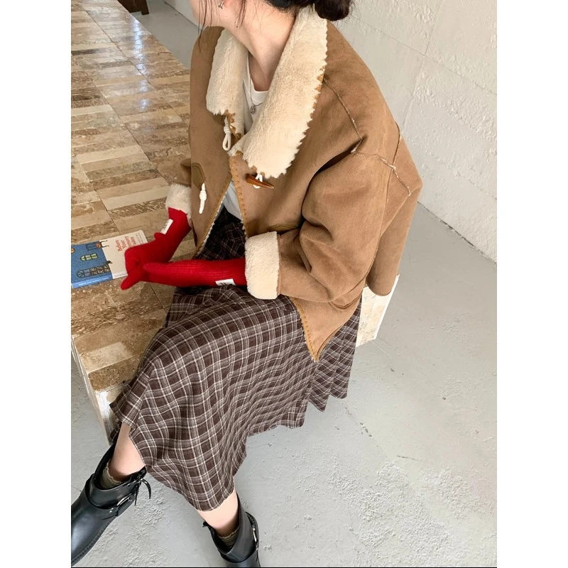 ZY焦糖摩卡复古翻领牛角扣仿皮毛一体外套女装禅意时尚休闲减龄潮