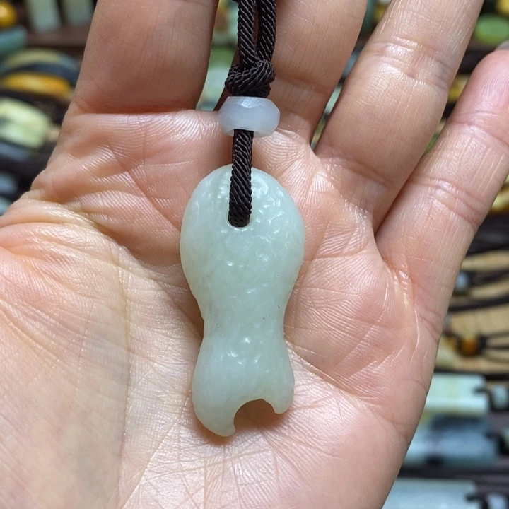 蛇纹石玉未镶嵌挂件