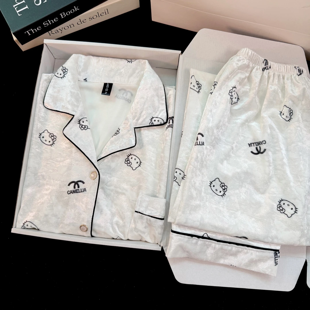 小香KT猫睡衣女秋冬季金丝绒厚款长袖可外穿轻奢高级感家居服套装