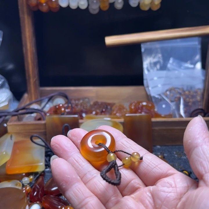 玛瑙/玉髓颈饰合金句**野001