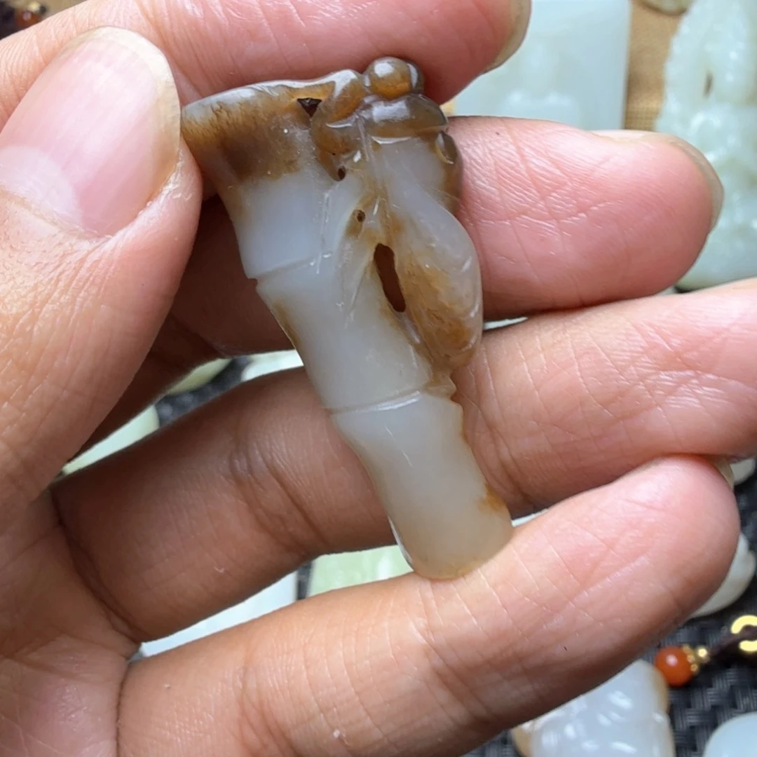 未镶嵌和田玉挂件等*，