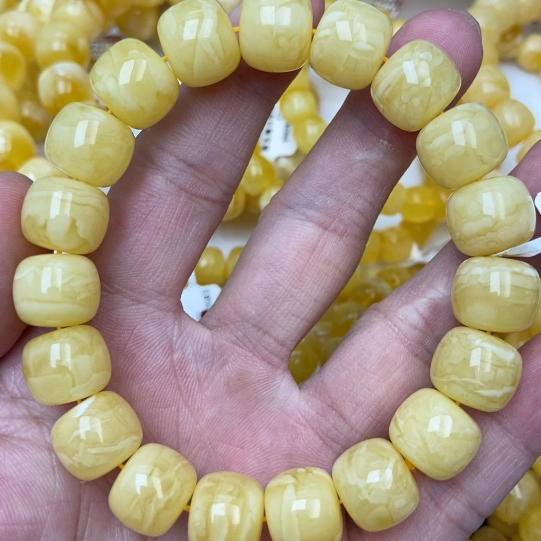 未镶嵌蜜蜡裸石12