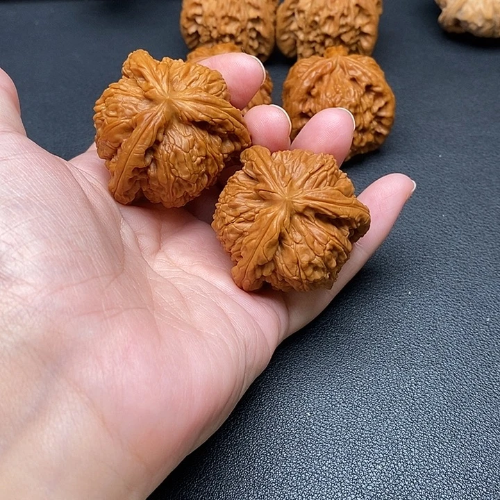 *****把件文玩核桃白奔