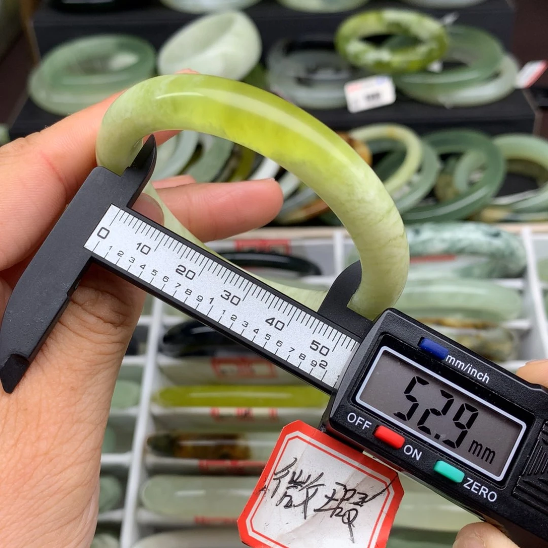 未镶嵌蛇纹石玉手镯861