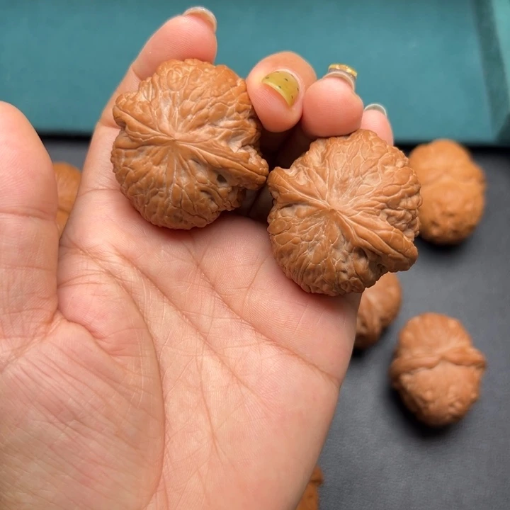 爱***你文玩核桃吊坠88988888888
