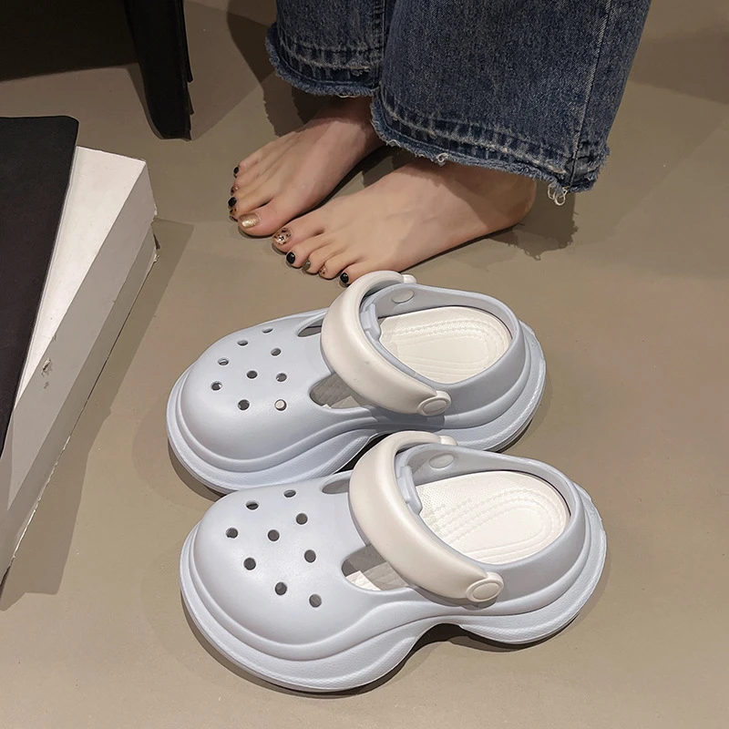 春夏新品时尚简约小蛮腰双色女款外穿洞洞鞋厚底增高懒人洞洞鞋