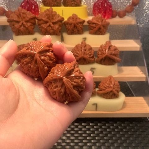 吊坠猴头核桃琥*宫灯