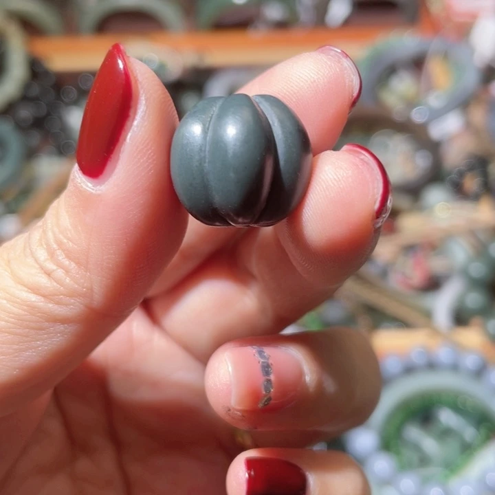 和田玉颈饰未镶嵌姜*好