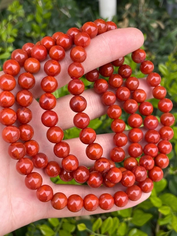 精品南红8.5mm108佛珠手串，颜色红润，满肉火焰纹