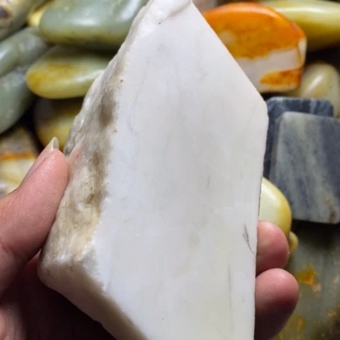 未镶嵌和田玉（糖玉）挂件