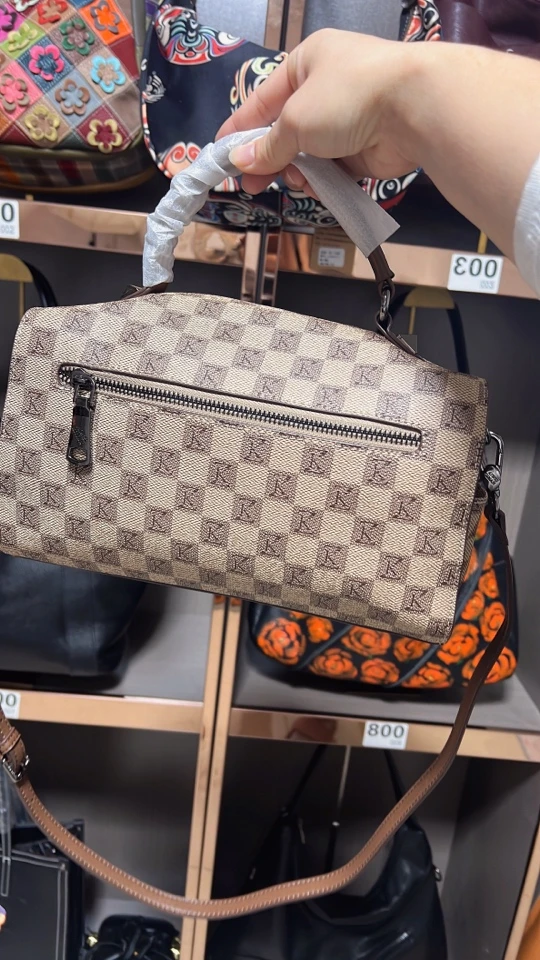 新款简约时尚大容量手拎斜挎女包024