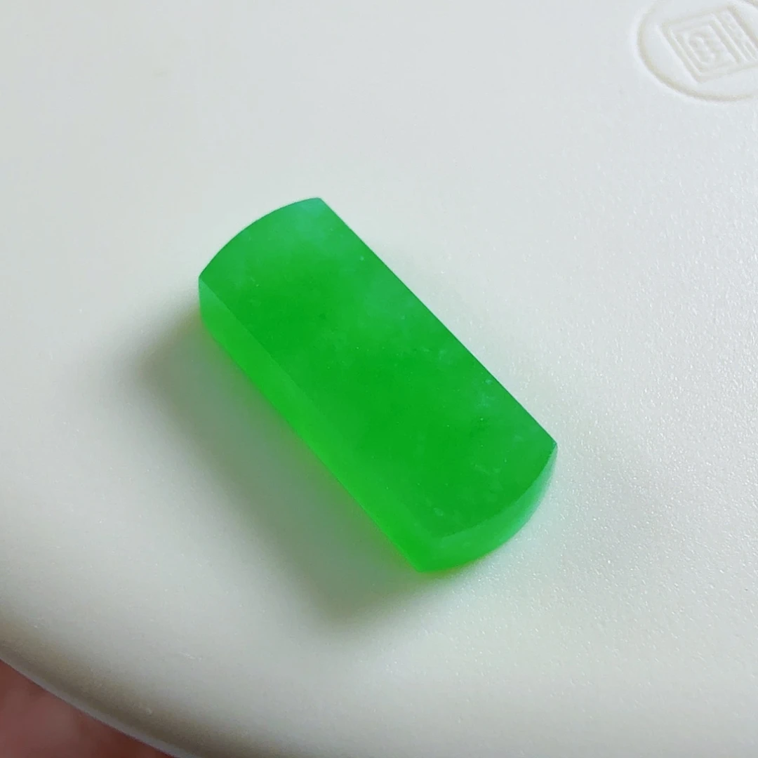 翡翠未镶嵌颈饰无事牌马鞍（强推款）