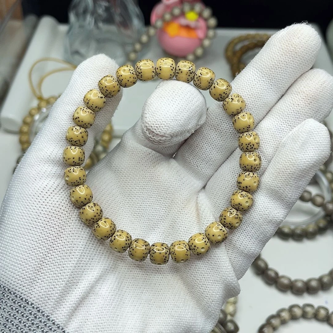 星月菩提手串8mm 鸡油黄通体