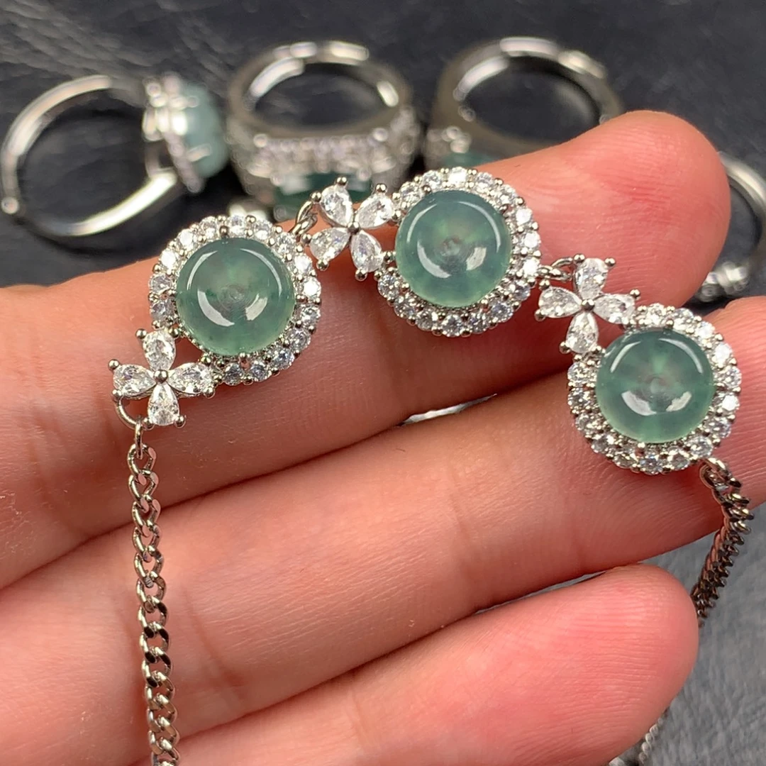 翡翠未镶嵌颈饰平安扣手链