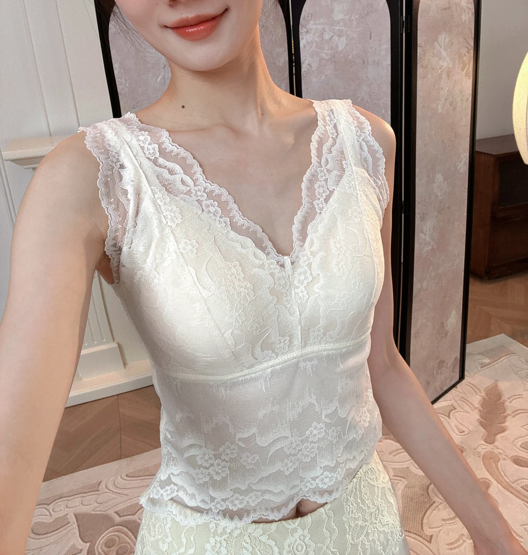 冯（CHAOMEI【蕾丝美背】蕾丝固定杯中长奶白色背心TGSC02501