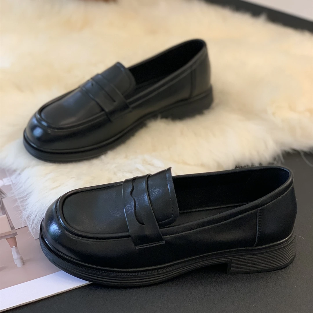 显脚小软底乐福鞋女2025年秋新款一脚蹬单鞋百搭英伦风圆头小皮鞋