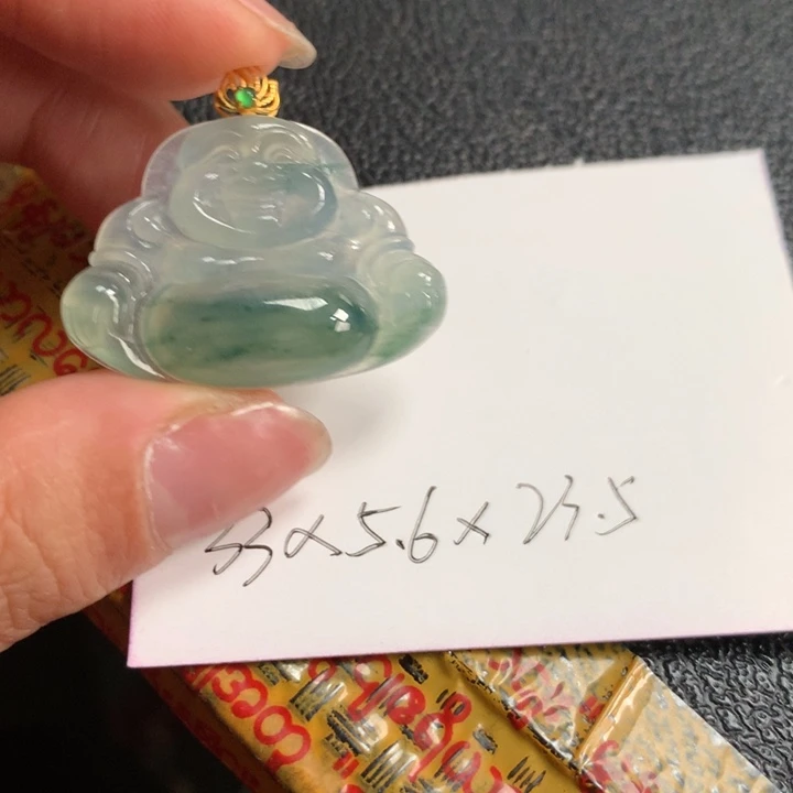 翡翠18K金镶嵌颈饰飘花佛公