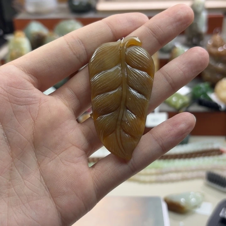 和田玉未镶嵌吊坠(不含链)