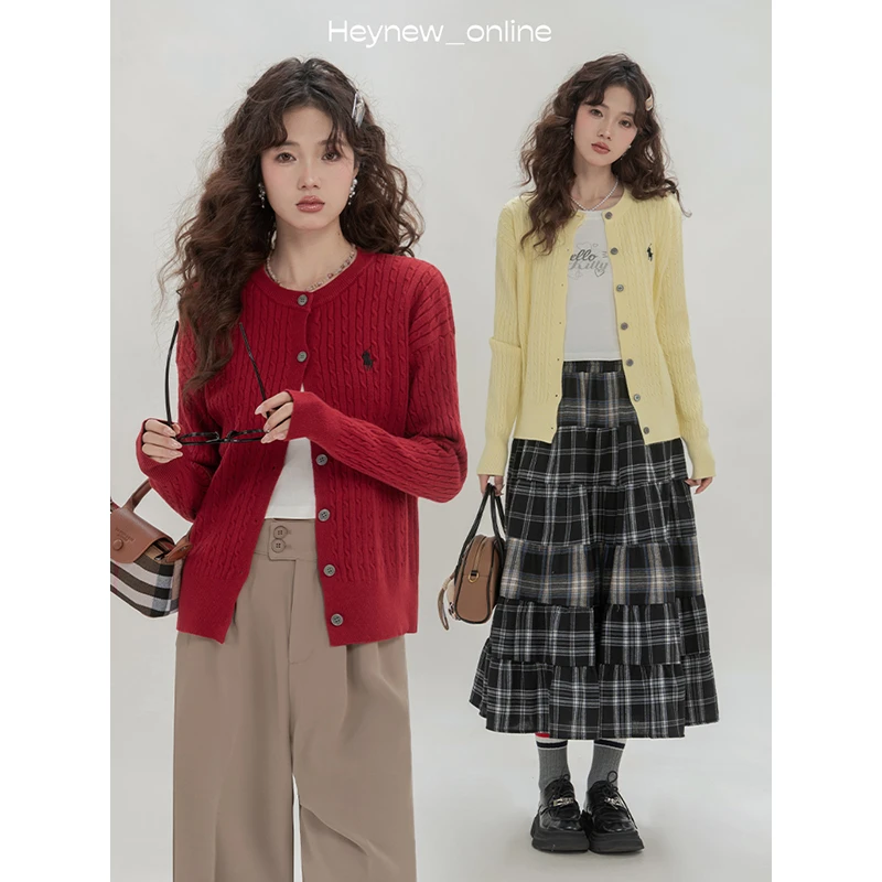 LOVEHEYNEW复古红色圆领麻花刺绣针织开衫显瘦外搭上衣-JWD015HN