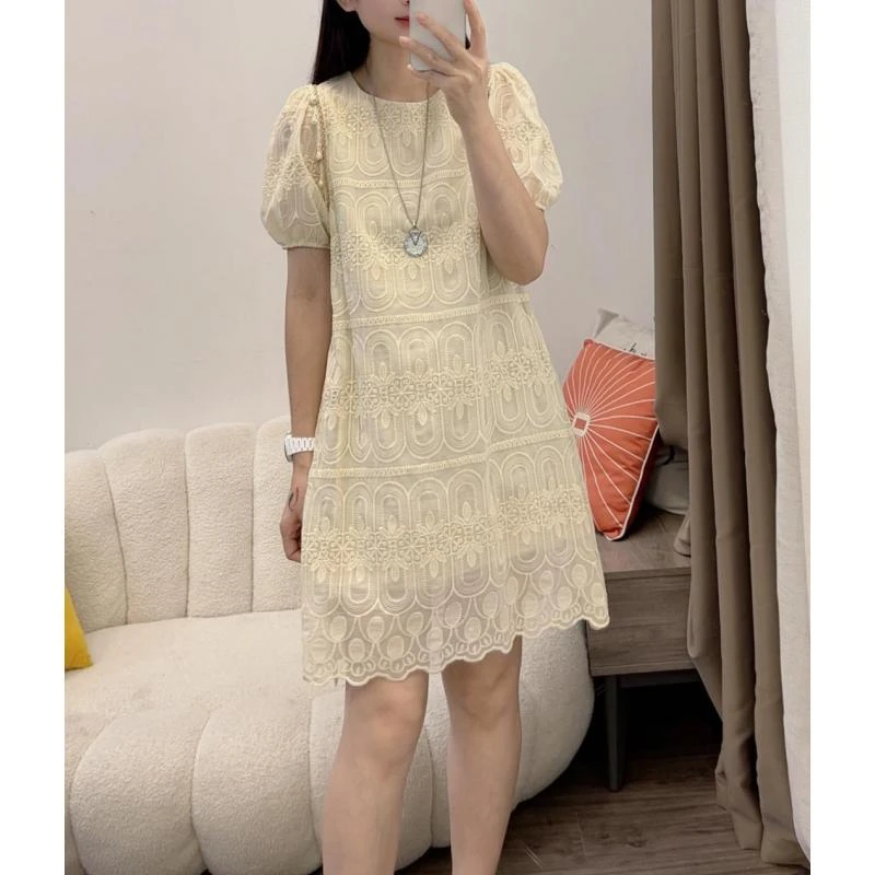 欧货蕾丝镂空小香风连衣裙女夏季小个子温柔风甜美娃娃裙DYY2880