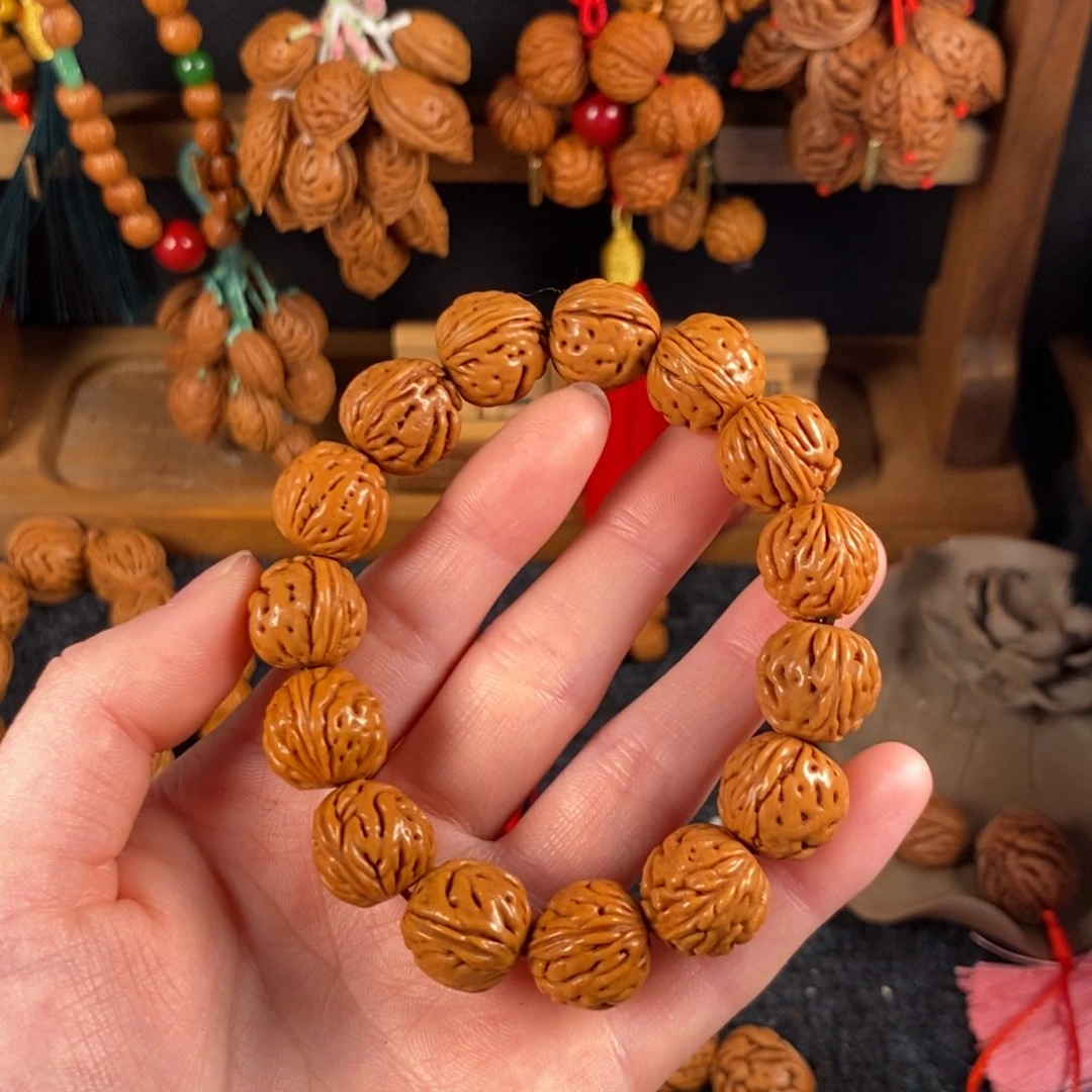 吊坠桃核桃枭手串