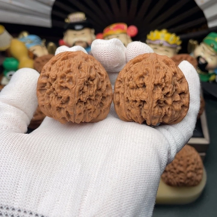 吊坠文玩核桃414138尺三角万字纹麻团