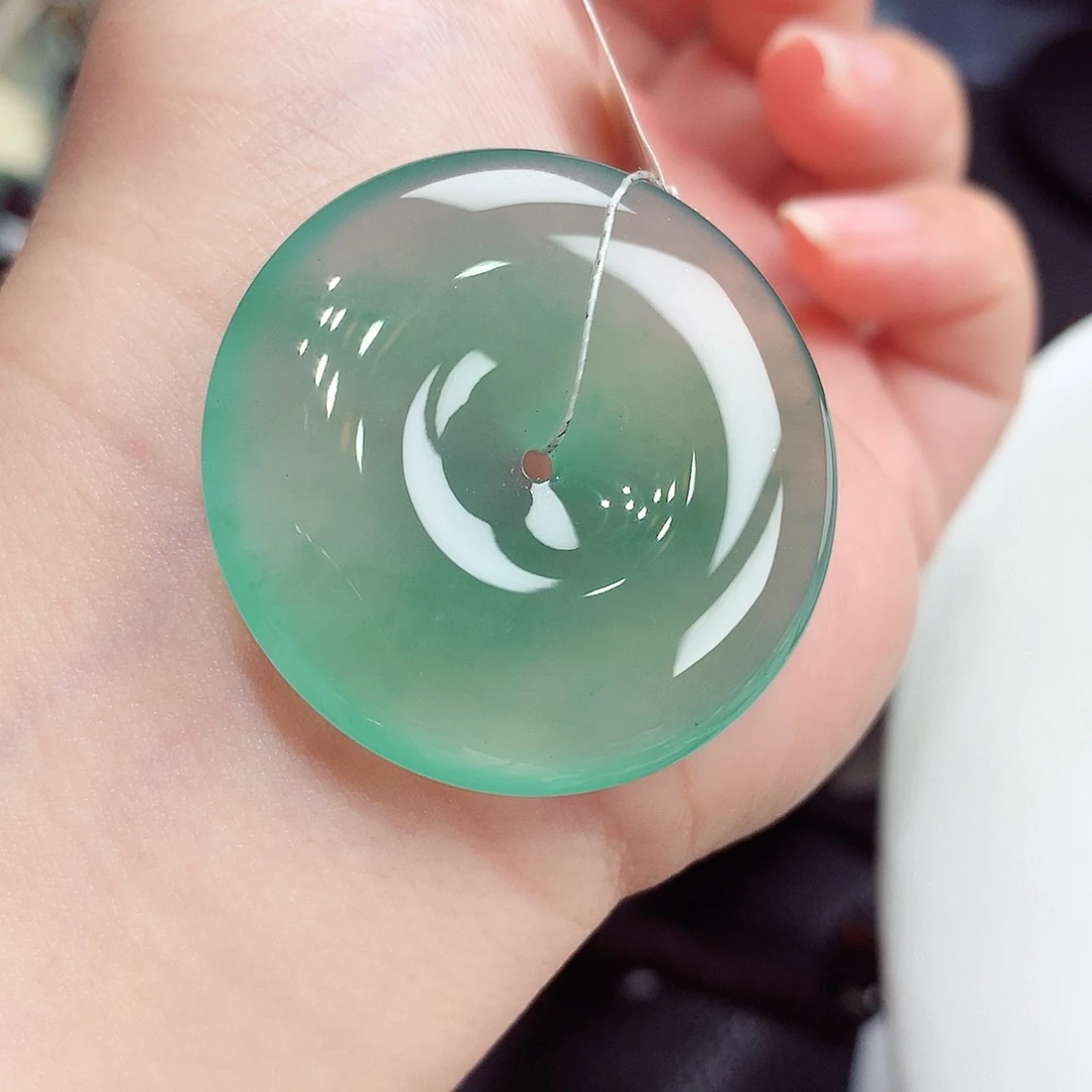 翡翠未镶嵌颈饰翡翠73，34.1/6