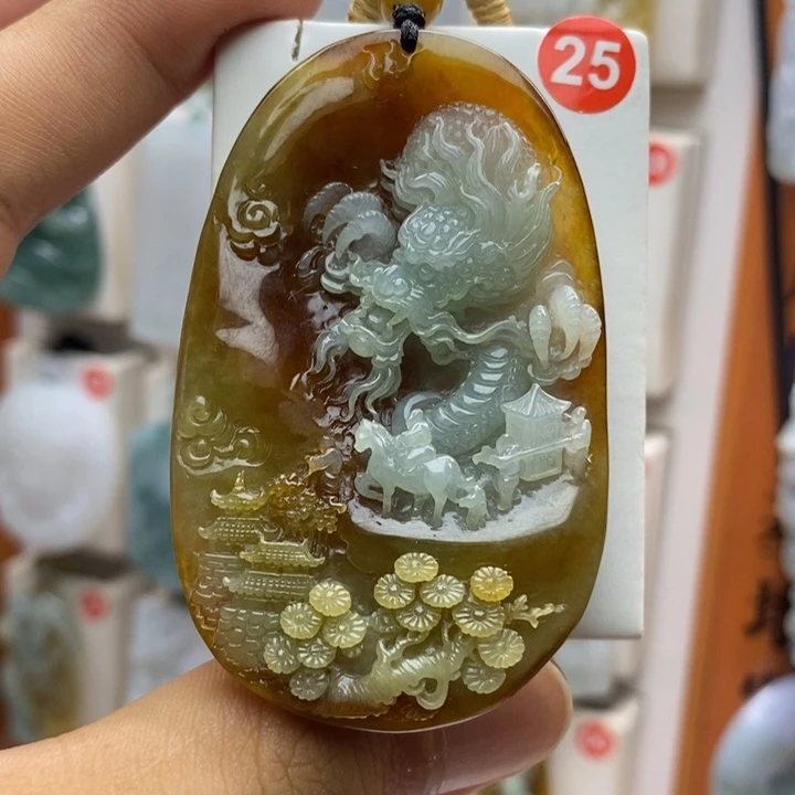 翡翠未镶嵌颈饰品*每天