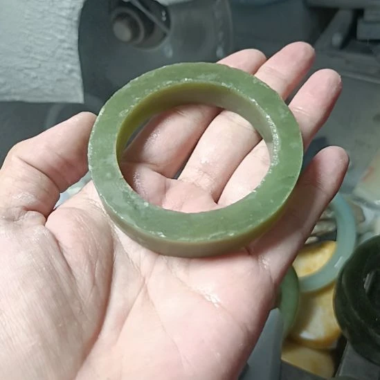 和田玉未镶嵌珠宝半成品
