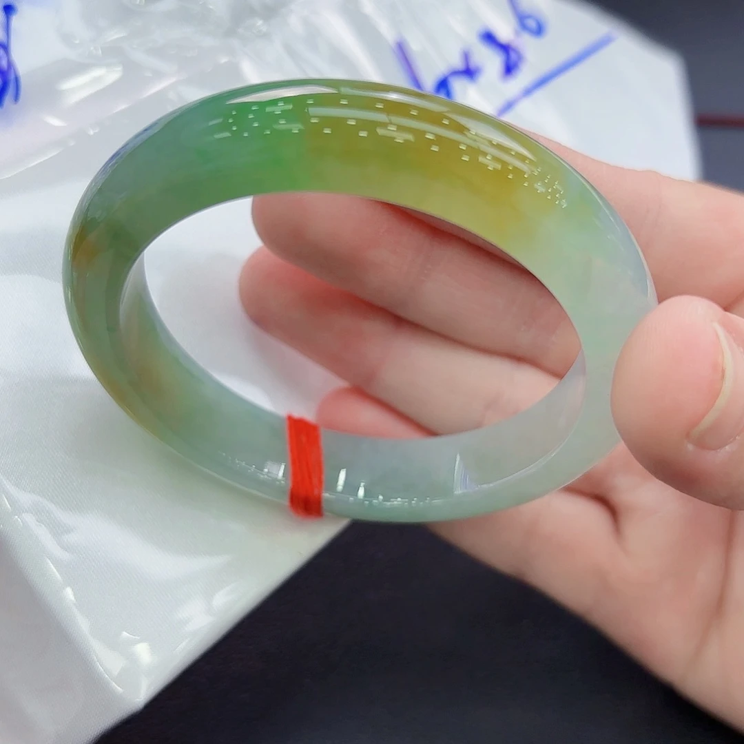 翡翠手镯未镶嵌精品•圈口56.55