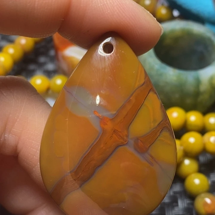 玛瑙/玉髓颈饰未镶嵌c****d