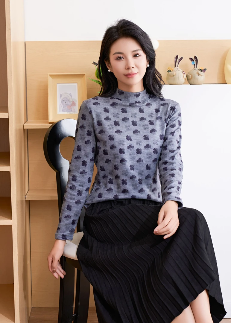 秋冬德绒女士亲肤气质保暖衫保暖搭子半高圆领-四叶草