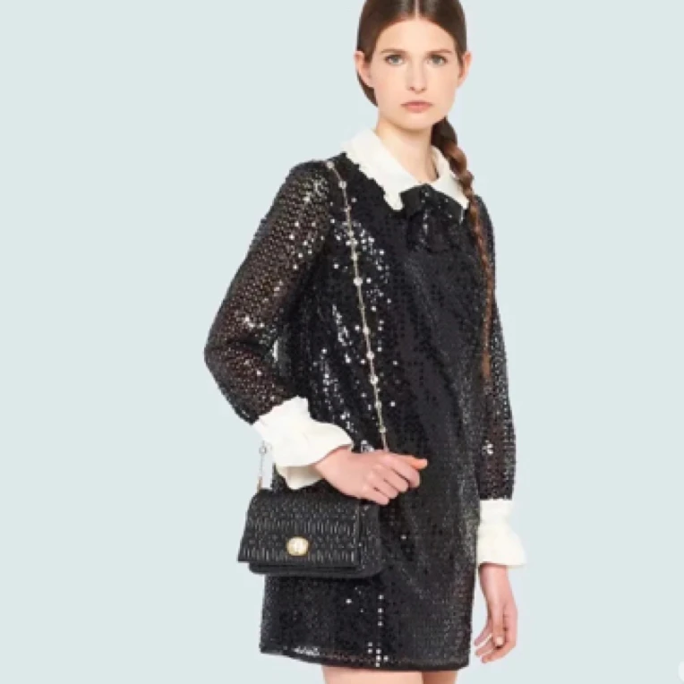95新 MIU MIU/缪缪 黑色亮片连衣裙 /0570470177027
