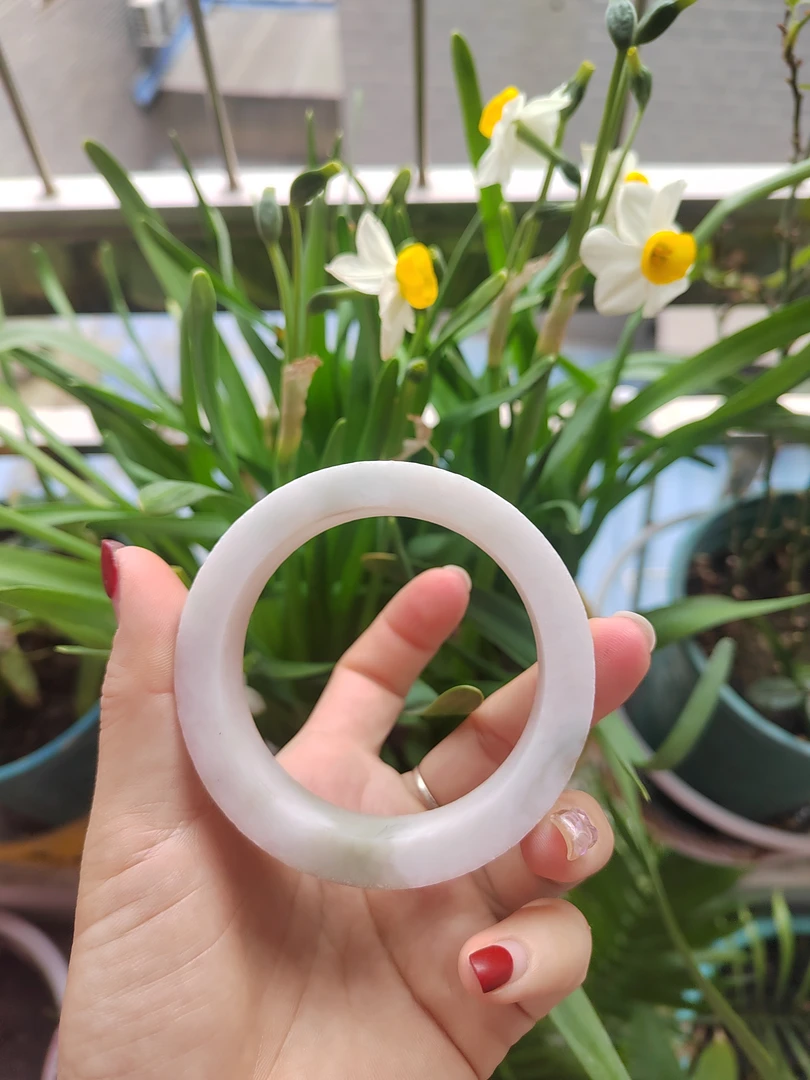 天然A货翡翠手镯定制。58-60圈口