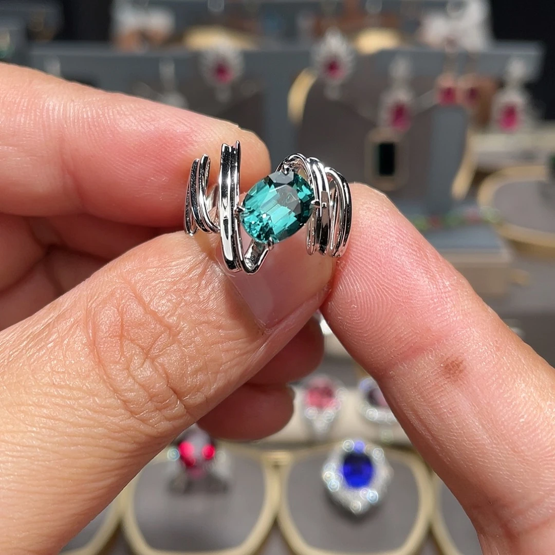 戒指18K金镶嵌碧玺2.32ct