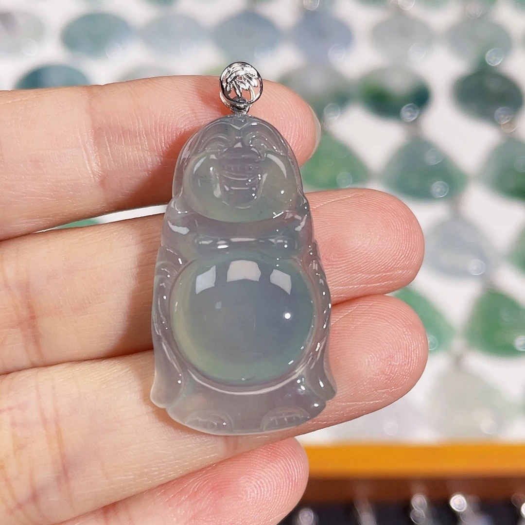 颈饰18K金镶嵌翡翠吊坠