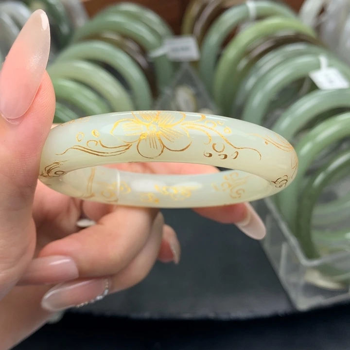 未镶嵌手镯和田玉51