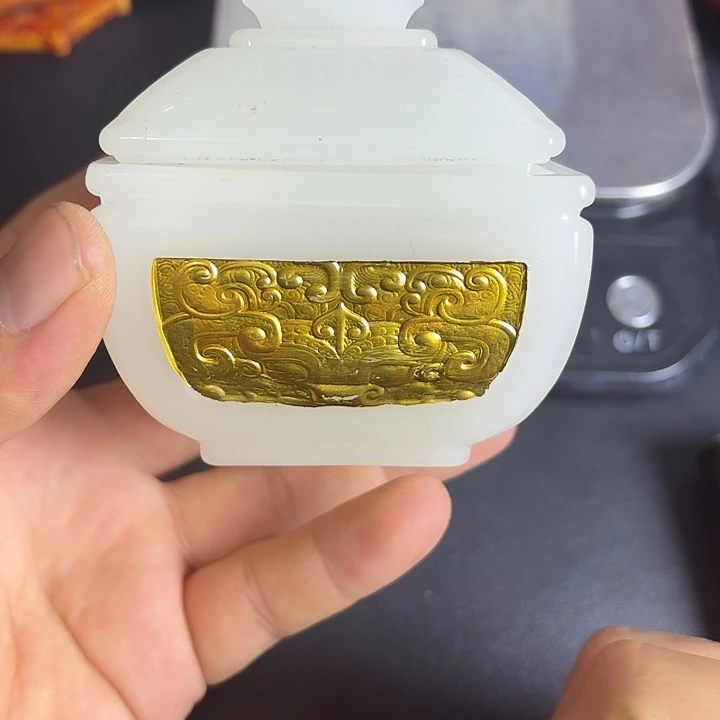 白玉菩提把件一个