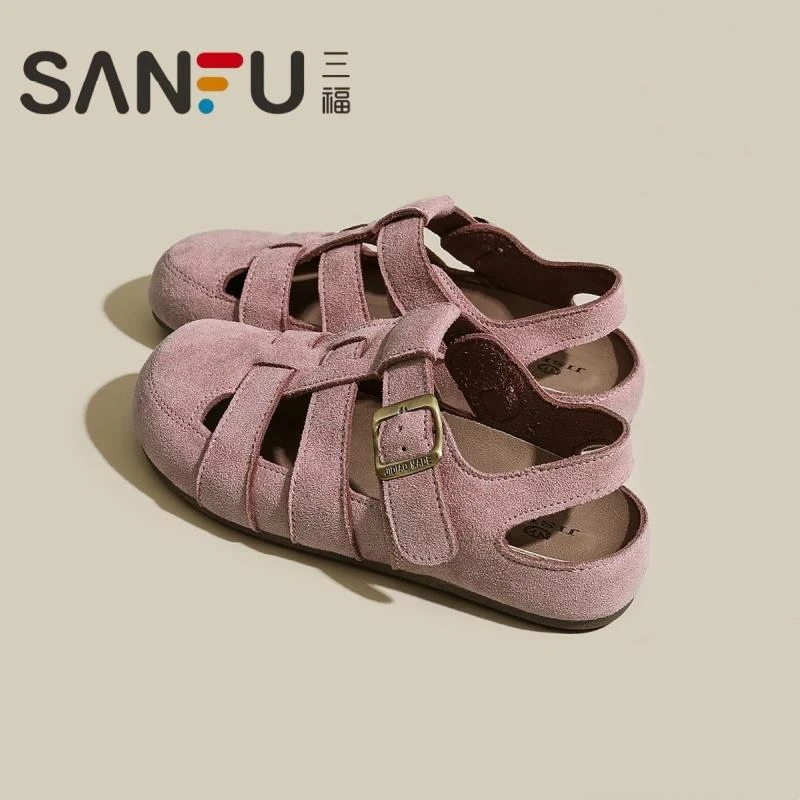 三福真皮软底勃肯鞋女款包头复古猪笼鞋2025夏季外穿镂空罗马凉鞋