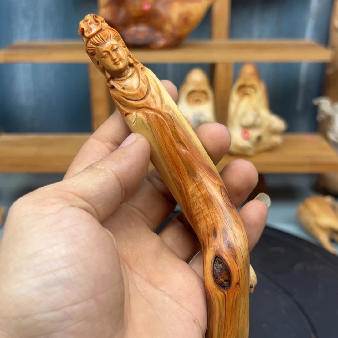木p****球崖柏木摆件手把件