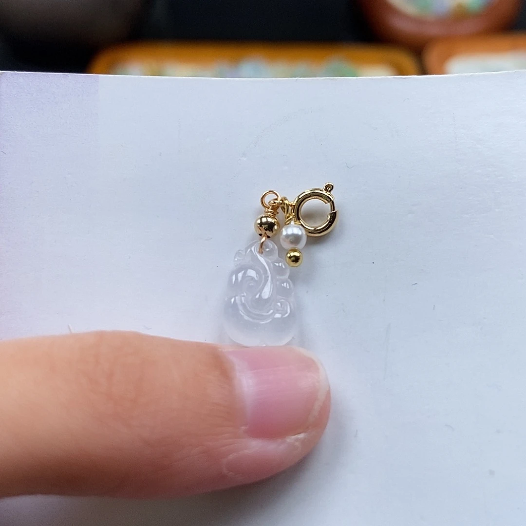 未镶嵌挂件翡翠闪