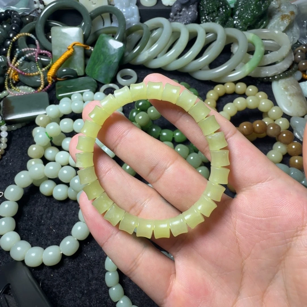 和田玉未镶嵌手串