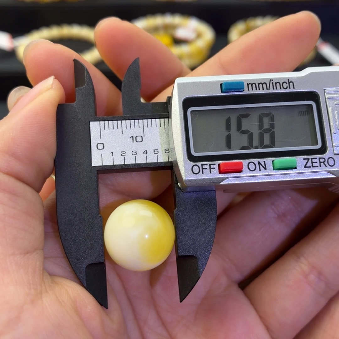 琥珀未镶嵌珠宝奇石金瓷白妖