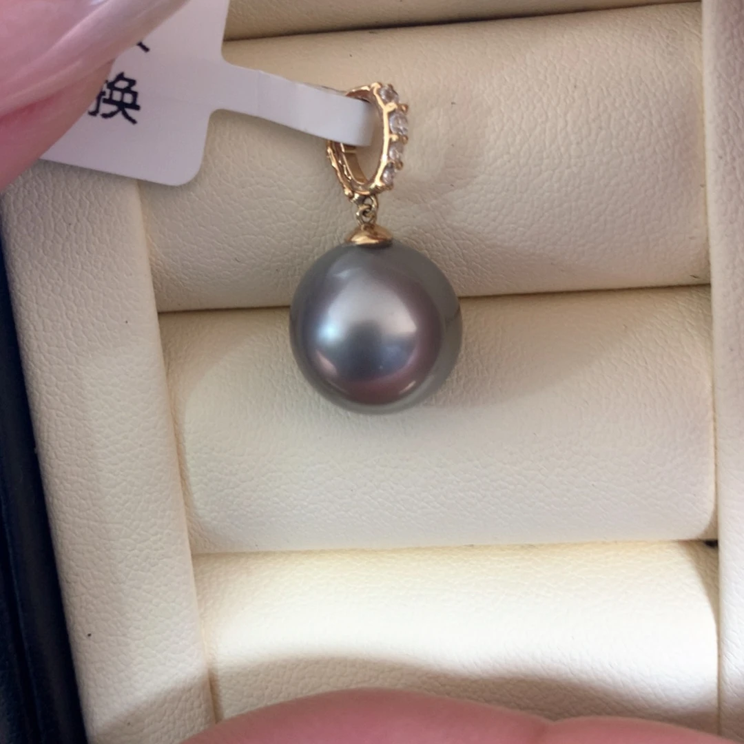 颈饰18K金镶嵌海水珍珠