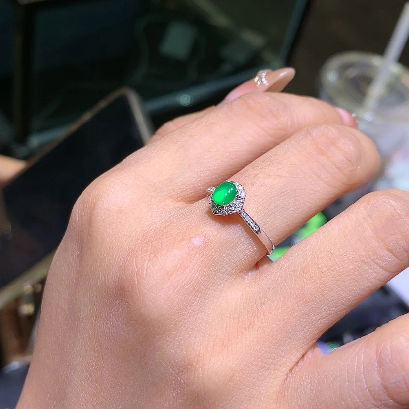 【闪购商品】翡翠吊坠(不含链)18K金镶嵌