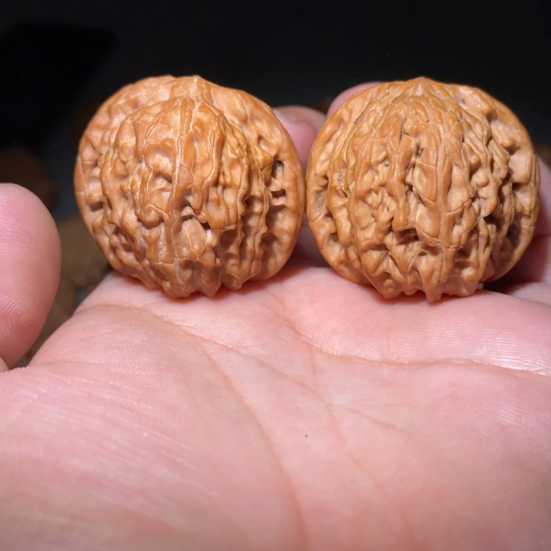 桃核吊坠37磨盘。