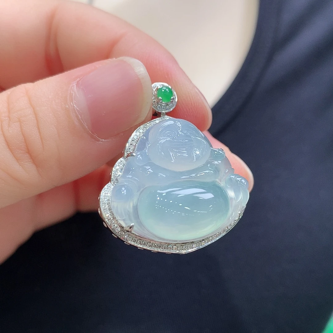 颈饰18K金镶嵌翡翠佛公