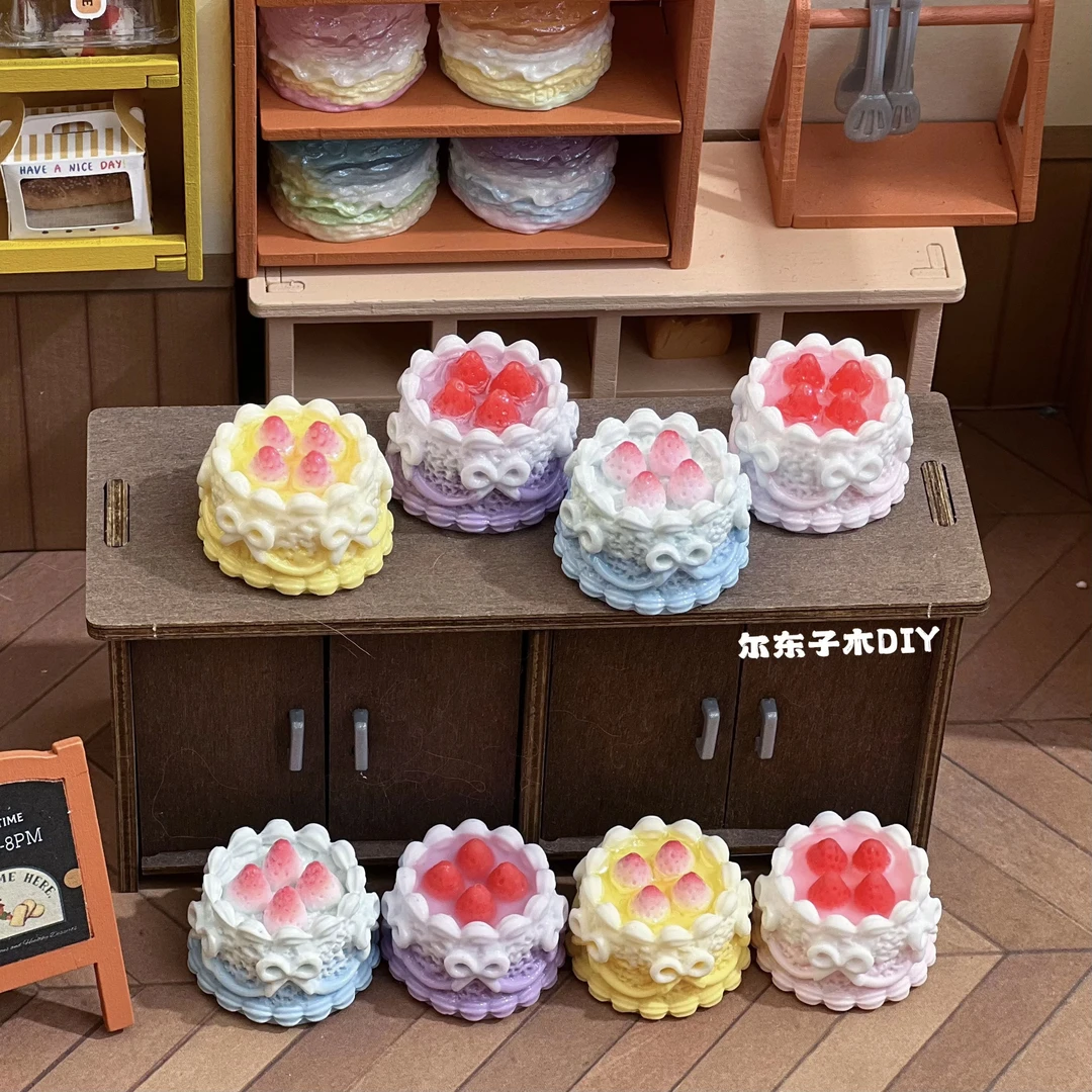 【尔东子木定制-复古草莓蛋糕】diy树脂小饰品/手工摆件/手机挂件