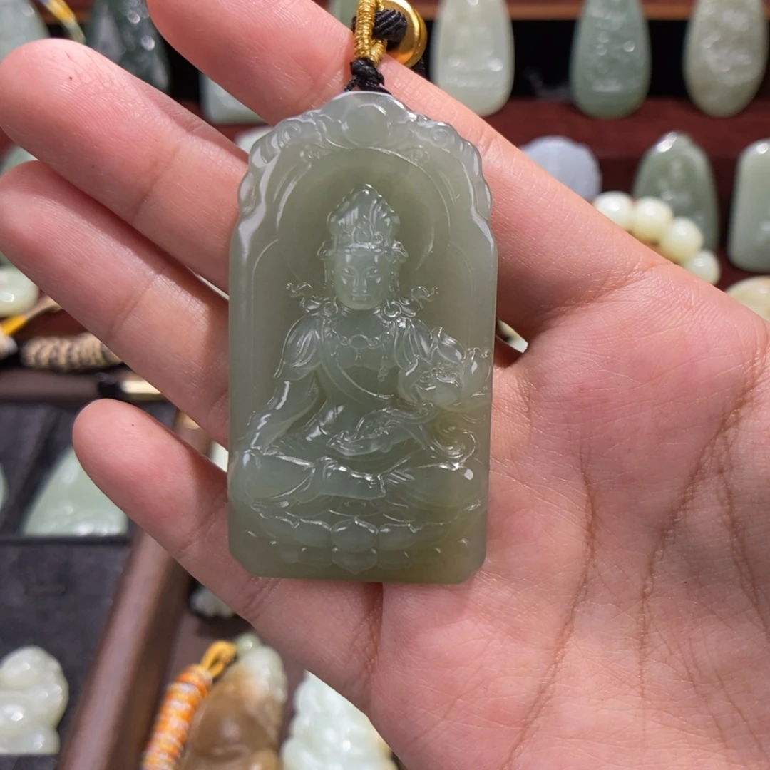 和田玉（糖玉）未镶嵌颈饰